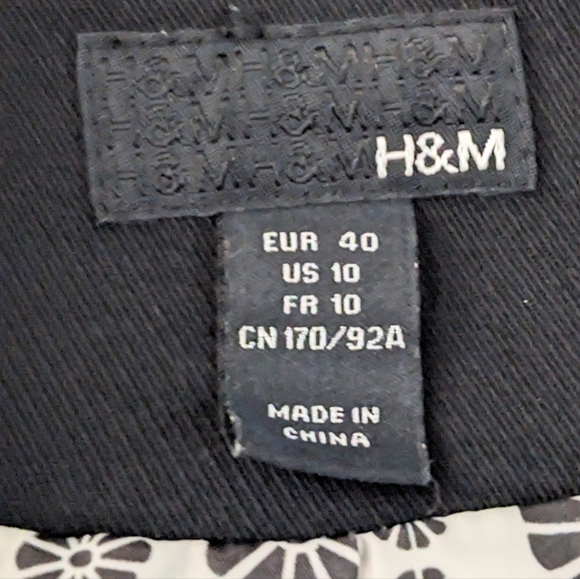 H&M, Casual Trench Coat, Fully lined, Side Pockets, Black, Size 10. - Picture 8 of 10